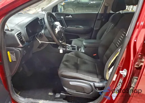 2018 Kia Sportage Lx z USA, uszkodzony, nr VIN KNDPMCAC1J7344653